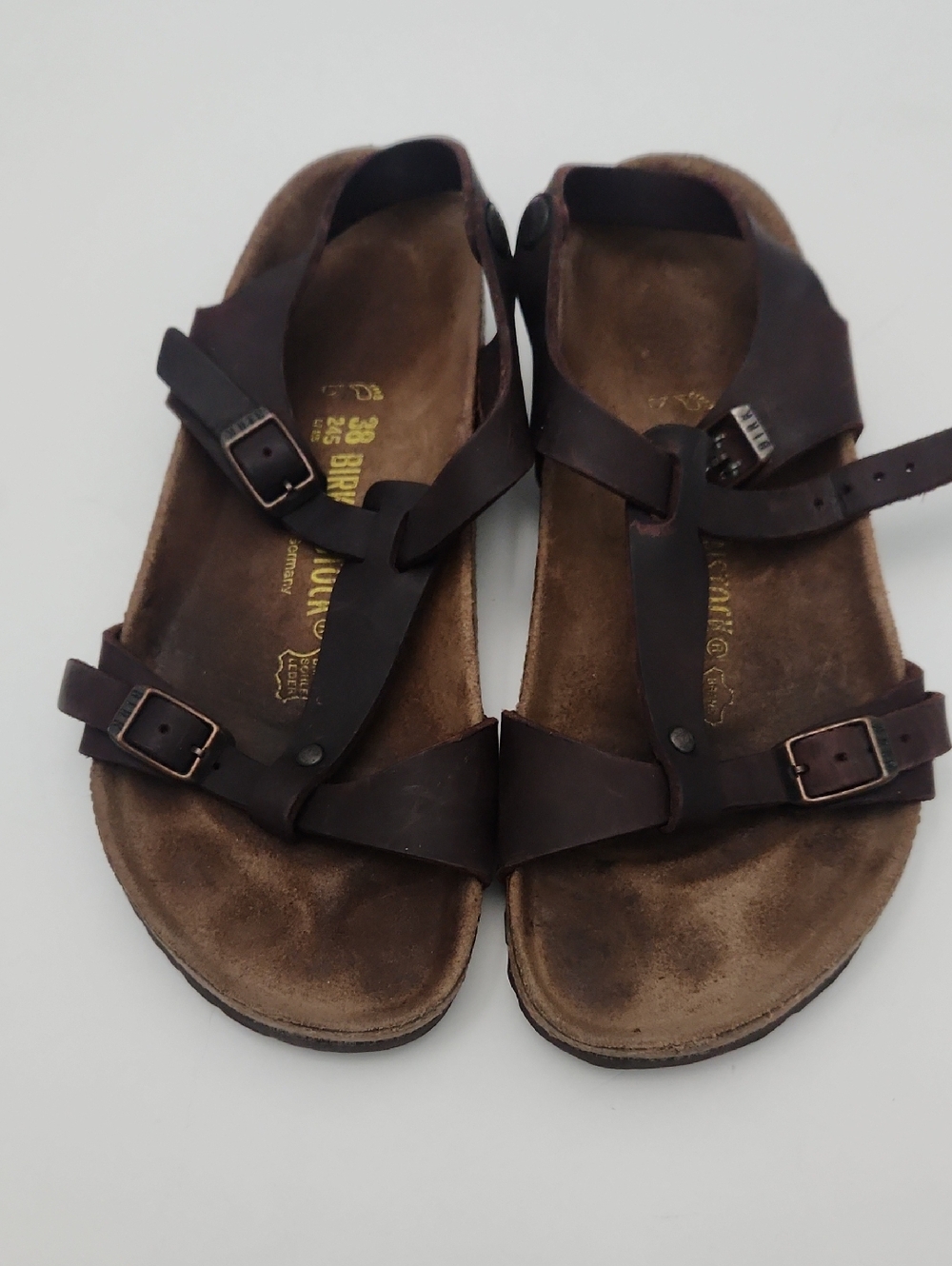 Birkenstock Odessa Waxy Leather Sandals in Habana Brown. Size 38